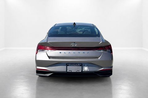 2023 Hyundai Elantra — view 6