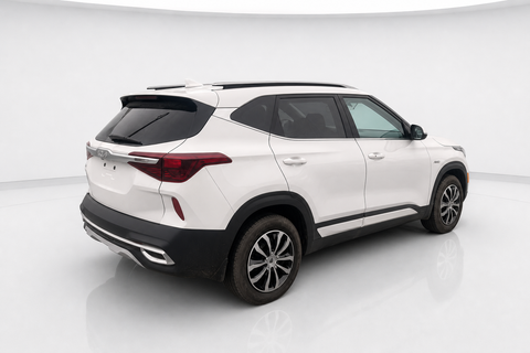 2023 Kia Seltos — view 5
