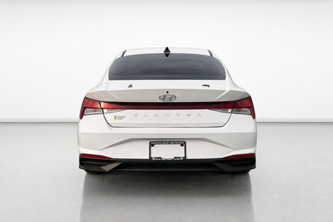 2022 Hyundai Elantra — view 5
