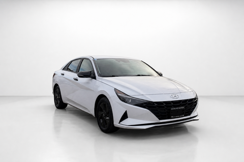 2022 Hyundai Elantra — view 3