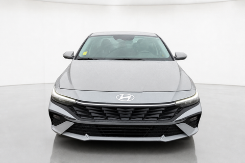 2025 Hyundai Elantra — view 2