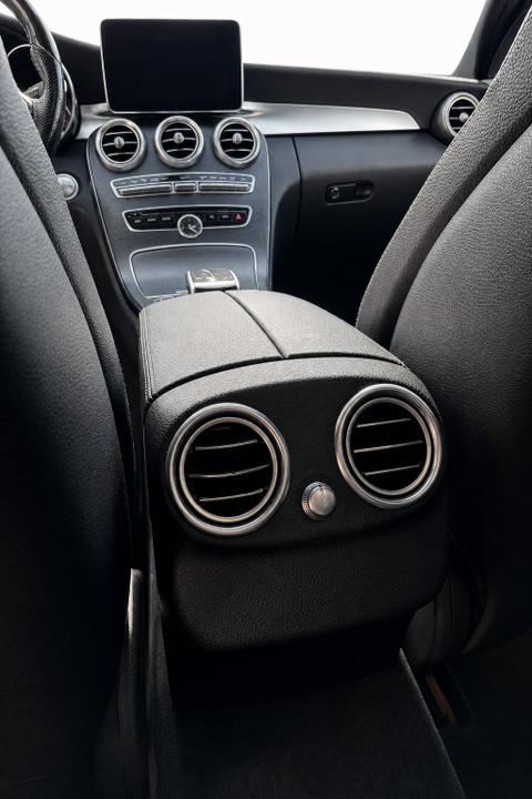 2018 MERCEDES-BENZ C-Class — view 10