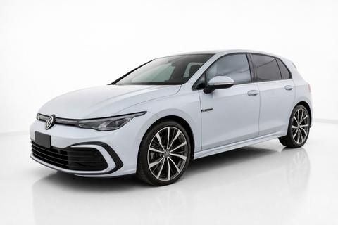 2020 Volkswagen Passat — view 3