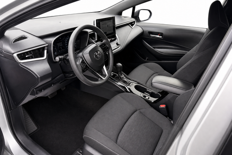 2025 Toyota Corolla Hatchback 5-Door — view 8