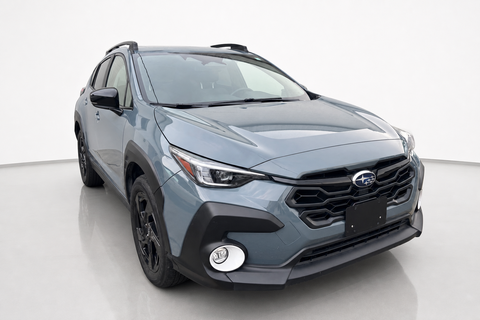2024 SUBARU Crosstrek — view 3