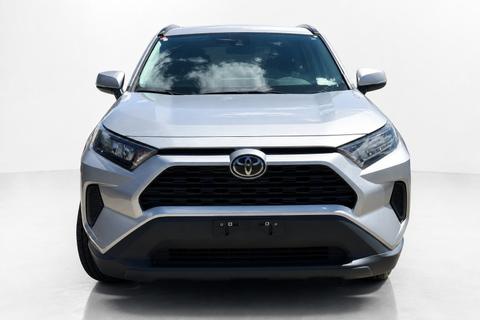 2021 Toyota RAV4 — view 2