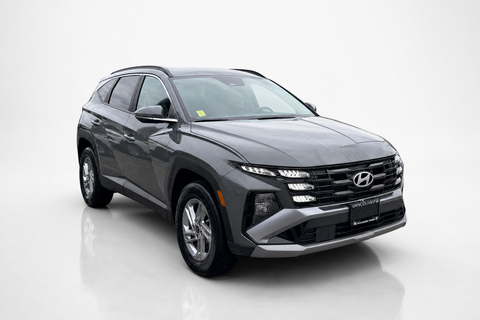 2025 Hyundai Tucson — view 2