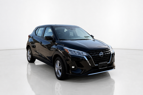 2025 Nissan Kicks Play — view 2