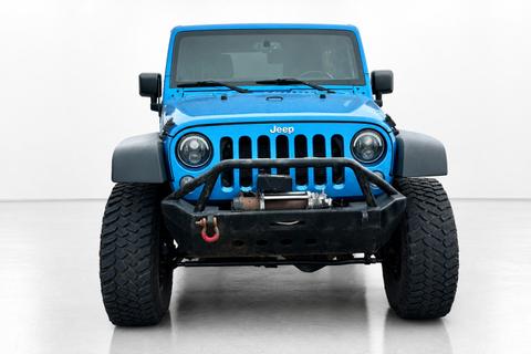 2016 Jeep Wrangler — view 2