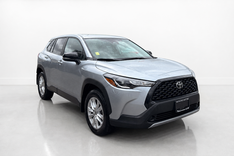 2025 Toyota Corolla Cross — view 3