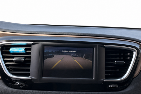 2023 Chrysler Grand Caravan — view 14
