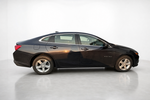 2023 Chevrolet Malibu — view 4