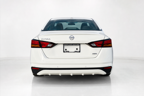 2024 Nissan Altima — view 6