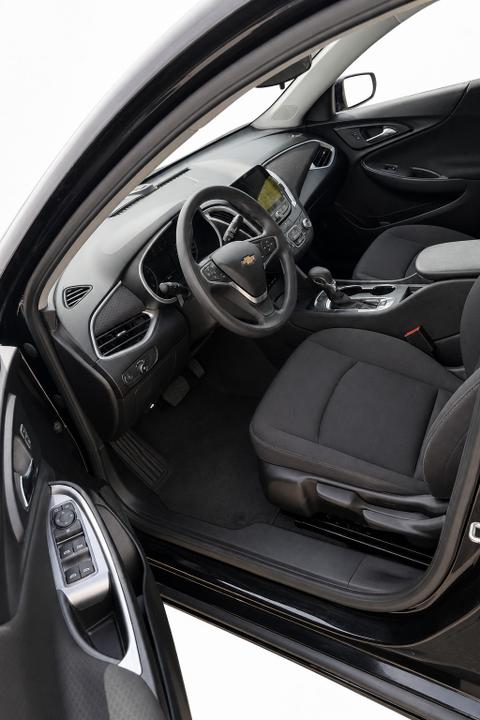 2023 CHEVROLET Equinox — view 4