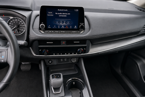 2024 Nissan Rogue — view 9