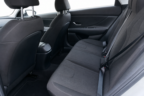 2023 Hyundai Elantra — view 12