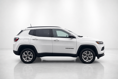 2025 Jeep Compass — view 4