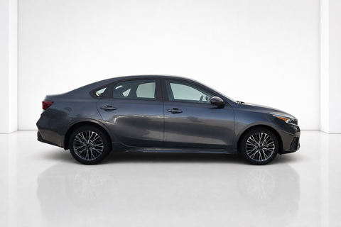 2024 Kia Forte — view 4