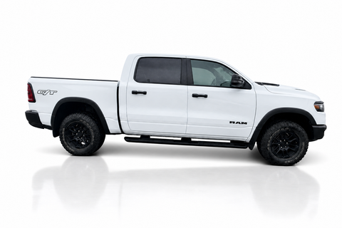 2025 RAM 1500 — view 3
