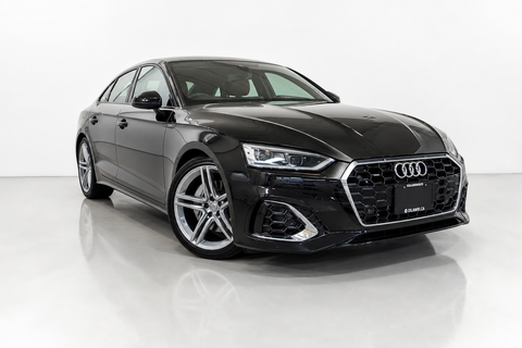 2025 Audi Q8 — view 2