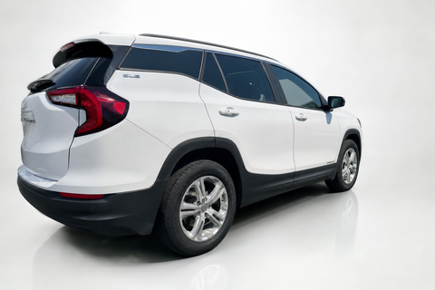 2022 GMC Terrain — view 2