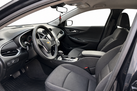 2023 Chevrolet Malibu — view 12
