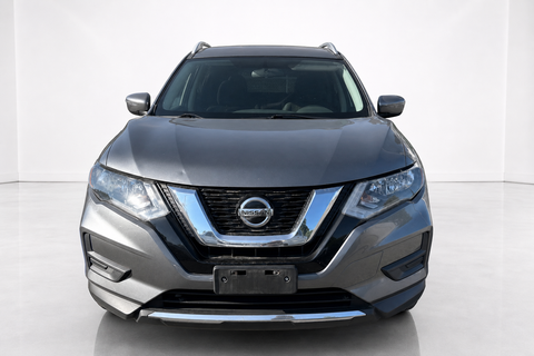 2020 Nissan Rogue — view 2