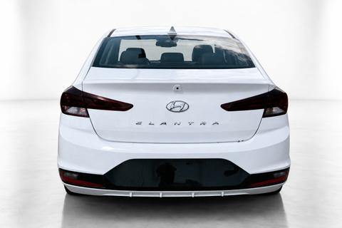 2020 Hyundai Elantra — view 4