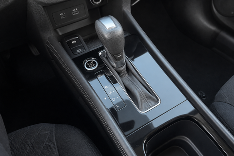 2024 Nissan Kicks — view 11