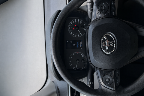 2023 Toyota Corolla Cross — view 11