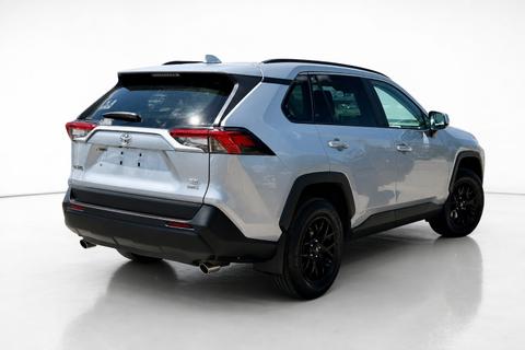 2021 Toyota RAV4 — view 4