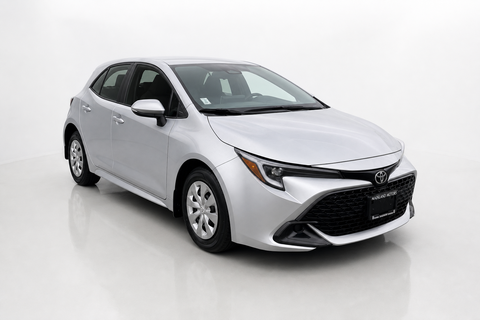 2025 Toyota Corolla Hatchback 5-Door — view 2