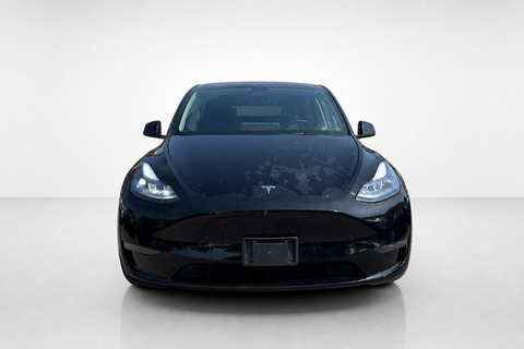 2024 Tesla Model Y — view 2