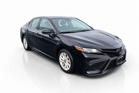 2024 Toyota Camry — view 3