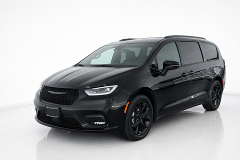 2023 Chrysler Pacifica — view 1
