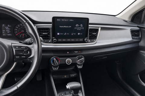 2023 KIA Rio — view 10