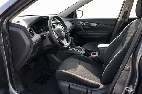 2020 Nissan Rogue — view 11