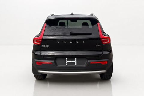 2025 Volvo XC40 — view 6