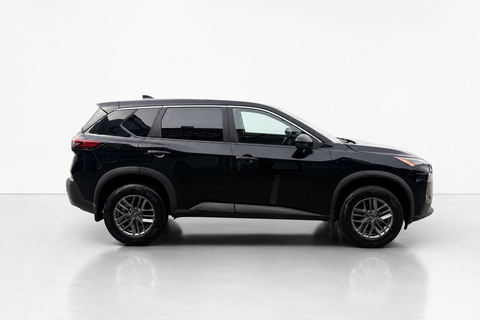 2023 Nissan Rogue — view 6