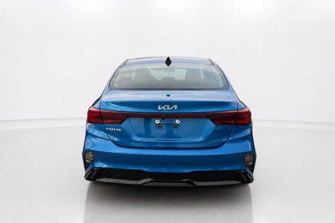 2023 Kia Forte — view 6