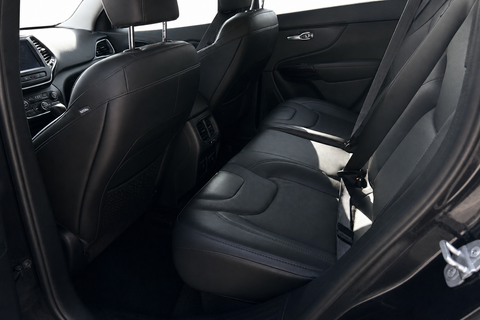 2023 Jeep Cherokee — view 12