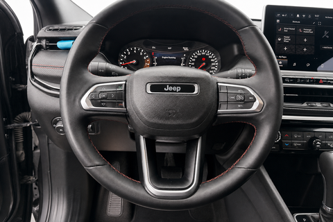 2024 Jeep Compass — view 15
