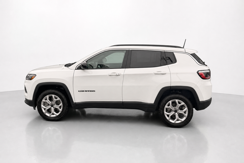 2025 Jeep Compass — view 8