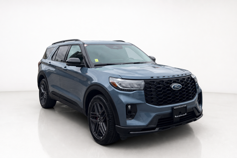 2025 Ford Explorer — view 3