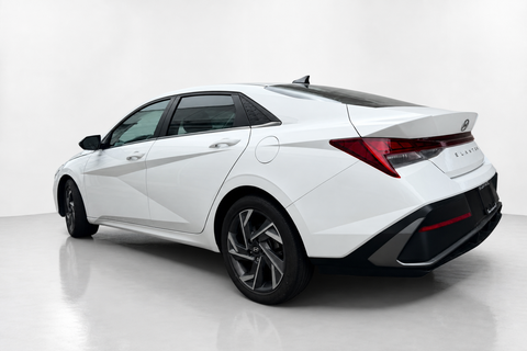 2025 Hyundai Elantra — view 7