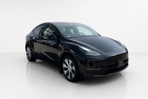 2024 Tesla Model Y — view 3