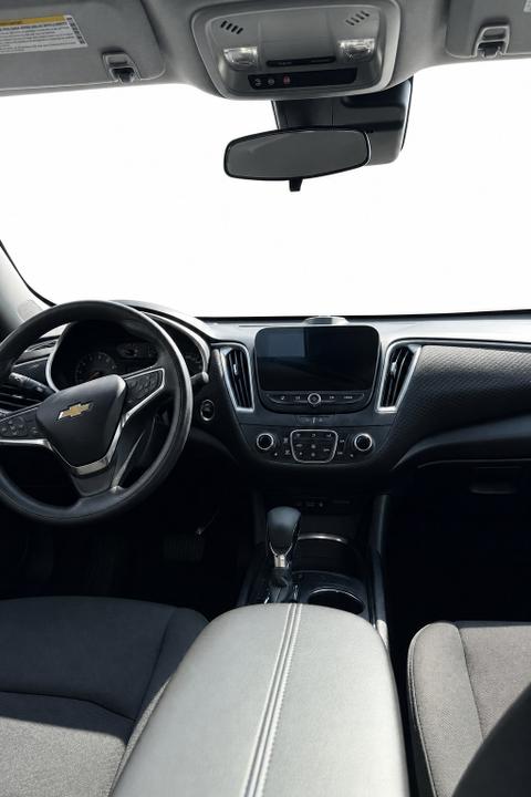 2024 CHEVROLET Malibu — view 5