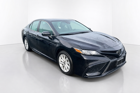 2024 Toyota Camry — view 3