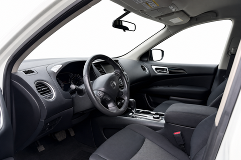 2017 NISSAN Pathfinder — view 7