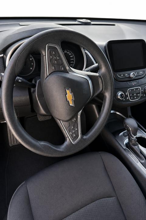 2024 CHEVROLET Malibu — view 4